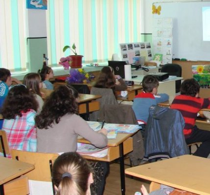 400 de poliţişti din Constanţa, mobilizaţi în prima zi de şcoală